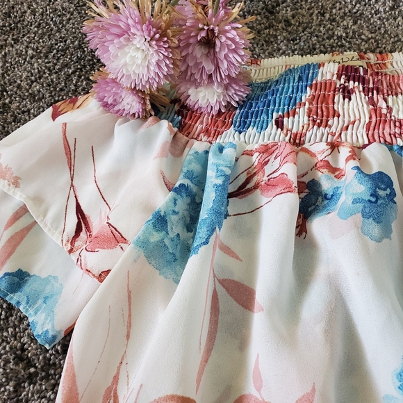 Off the shoulder floral blause - Picture 2 of 3